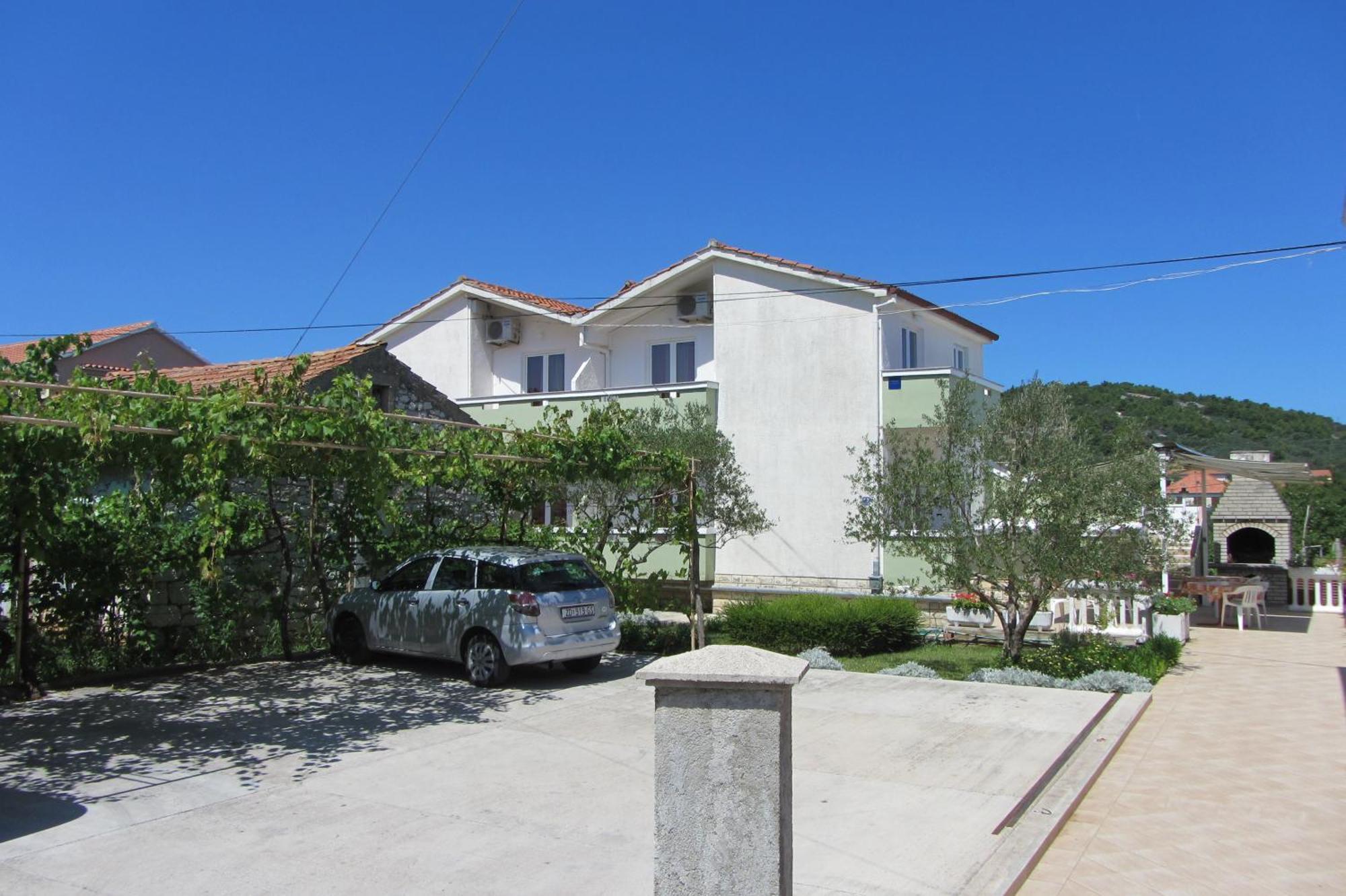 Apartments Lonic Kukljica Rum bild